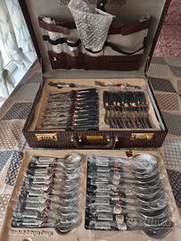 set posate valigetta 