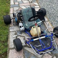 Go kart 100 comer