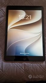ipad Apple 9gn pari al nuovo aggiornato OS 27.0.1