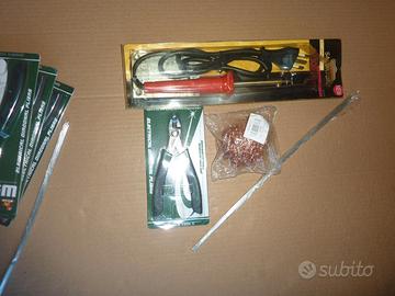 Saldatore + tronchese + paglietta + bacchette