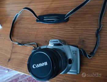 Macchina fotografica analogica Canon 
