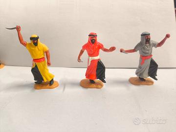 Lotto 3 Soldatini Arabi Timpo Toys scala 1:32.