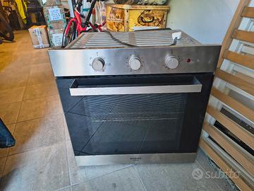 forno Ariston Hotpoint