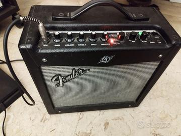 Amplificatore chitarra fender mustang