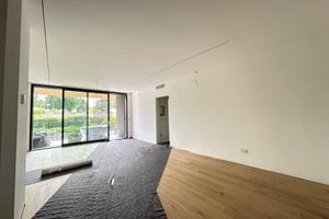 Appartamento di 90 m² con 4 locali e box auto a Tr