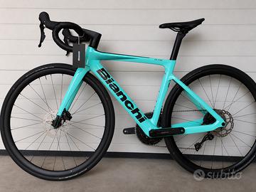 BIANCHI OLTRE RACE 105 NUOVA pneumatici 32 mm