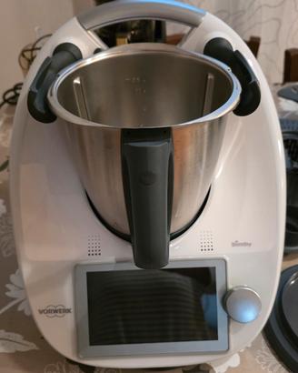 Trattabile.  Bimby TM6 Vorwerk+ tagliaverdure 