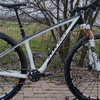 Mtb 29 Niner in carbonio tgM
