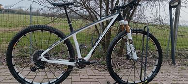 Mtb 29 Niner in carbonio tgM