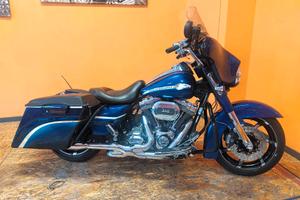 Harley Street Glide C.V.O. FLHXSE