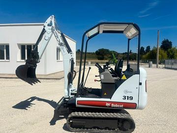 MINIESCAVATORE BOBCAT 319