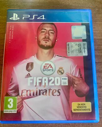 Ps4 2 giochi + 1 per Pc