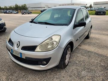 Renault Clio Storia 1.2 5 porte