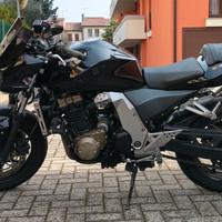 Moto Kawasaki Z750 