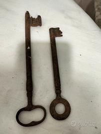 2 chiavi antiche, 