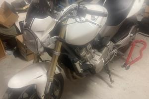 Honda hornet 2005