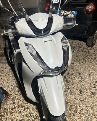 Honda SH 350