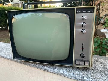 TV Grundig Fernseh-Boy P 1203