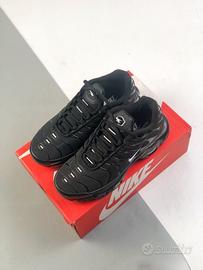 Nike Air Max Plus Triple Black EU.40