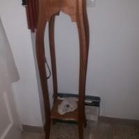 Alzatina portapianta e/o portalampada.