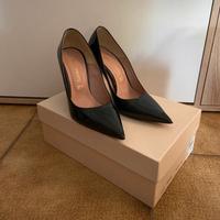 Scarpe con tacco numero 37 di Rinascimento