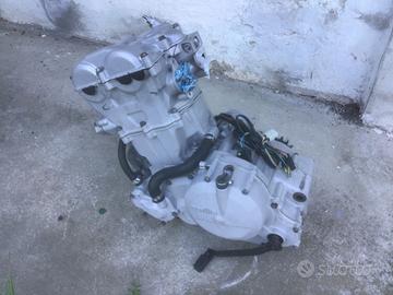 MOTORE E RICAMBI APRILIA PEGASO 650