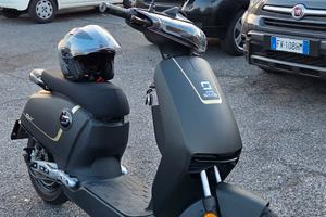 Super Soco Cux modello luxury