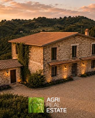 Abitazione di 200 mq e terreno agricolo 18 ettari