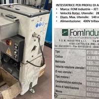 Intestatrice per profili di alluminio