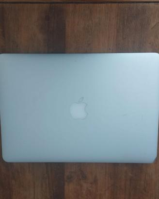 💻 MacBook Air 13”