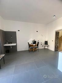 MONOLOCALE A SANT'ANGELO ROMANO