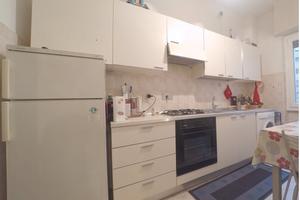 Immobile trilocale - via appia nuova - piazza pont