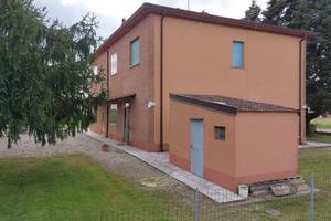 Rustico / Casale di 320 m² con più di 5 locali e b