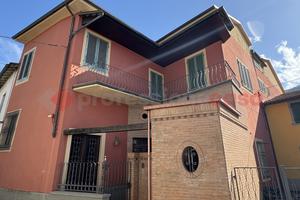 Terratetto Barga [UM156CVVRG]