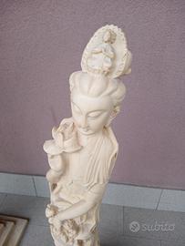 statua orientale in resina completa di colonna