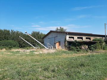 Stalla con Terreno - Montecchio Precalcino