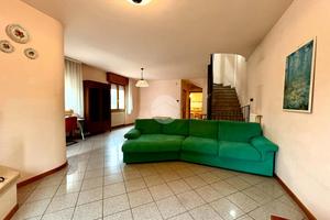 CASA SEMINDIPENDENTE A RIMINI