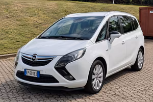 OPEL ZAFIRA TOURER 1.6 TURBO METANO 7 POSTI – NAVI