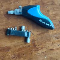 cacciavite a cricchetto