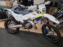 husqvarna-te-125-enduro-racing