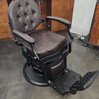 poltrona unica nel suo genere praticamente NUOVA 