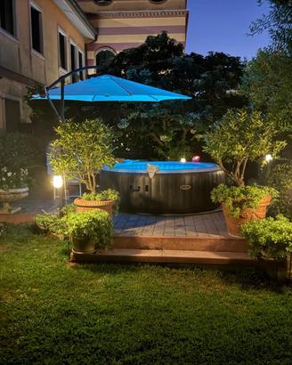 Appartamento con giardino in corte storica