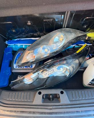 Fari anteriori Ford Fiesta MK7