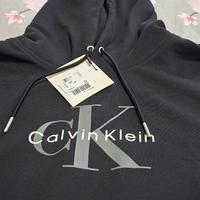 Calvin Klein felpa con cappuccio nuova con cartell