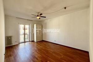 Appartamento a Milano Via Ronchi 3 locali