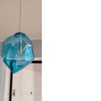 Lampadario Maison Du Monde azzurro forma diamante