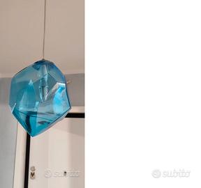 Lampadario Maison Du Monde azzurro forma diamante