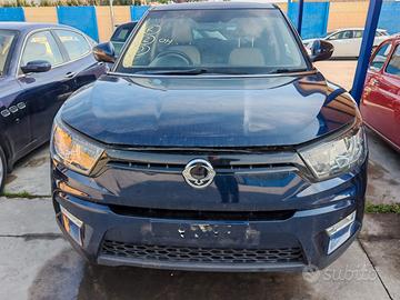 SsangYong Tivoli ELX xdi 2017 per ricambi (2A)