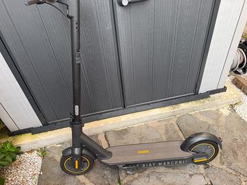 Monopattino Ninebot