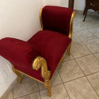 Divanetto e sedia antica